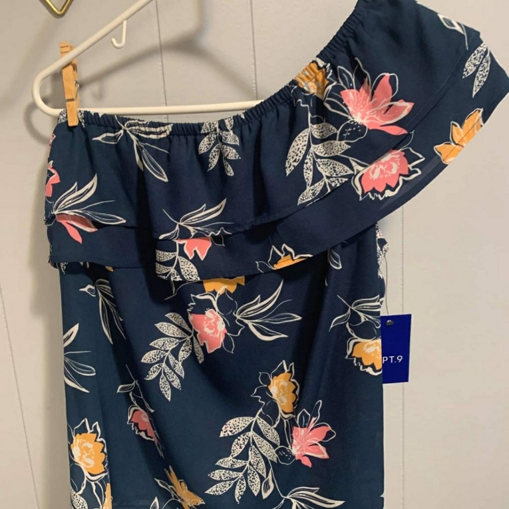 Off-Shoulder Top